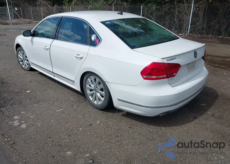 2013 Volkswagen Passat 2.0L Tdi Sel Premium from USA, damaged, VIN 1VWCN7A33DC096210